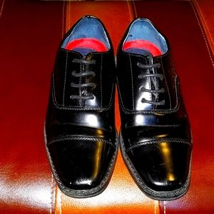 Black Boys dress shoe. Size 11. Joseph Allen